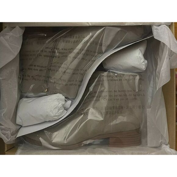 NIB J.CREW Sueded Flat Ankle Boots Size 8 Grey NIB Fall Modern Preppy NEW - Picture 8 of 10